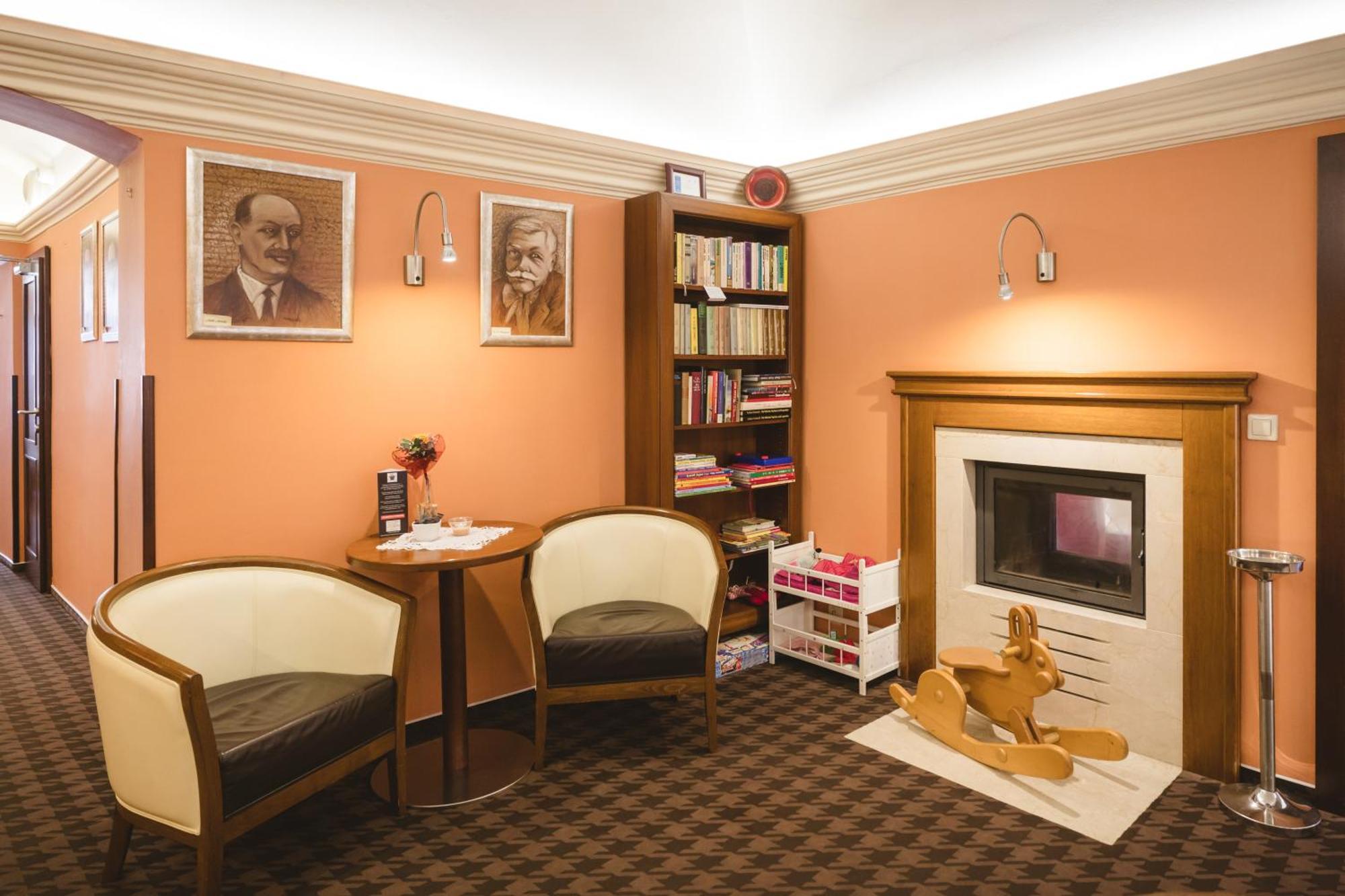 Boutique Hotel Hviezdoslav Kezmarok Ngoại thất bức ảnh
